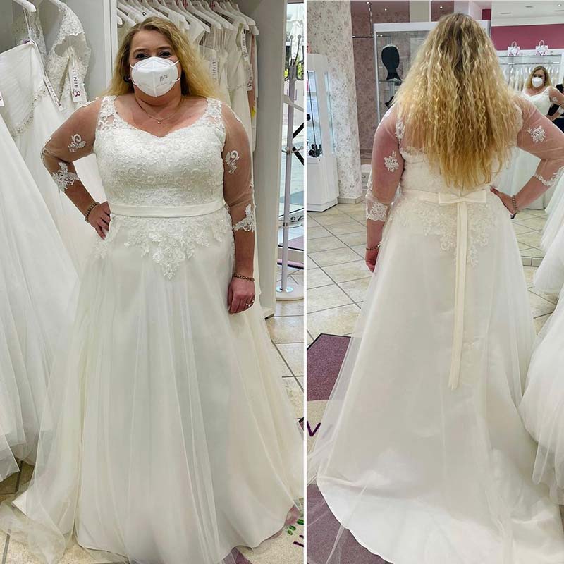 Raffiniertes Plus Size Hochzeitskleid mit Schleife am Rücken