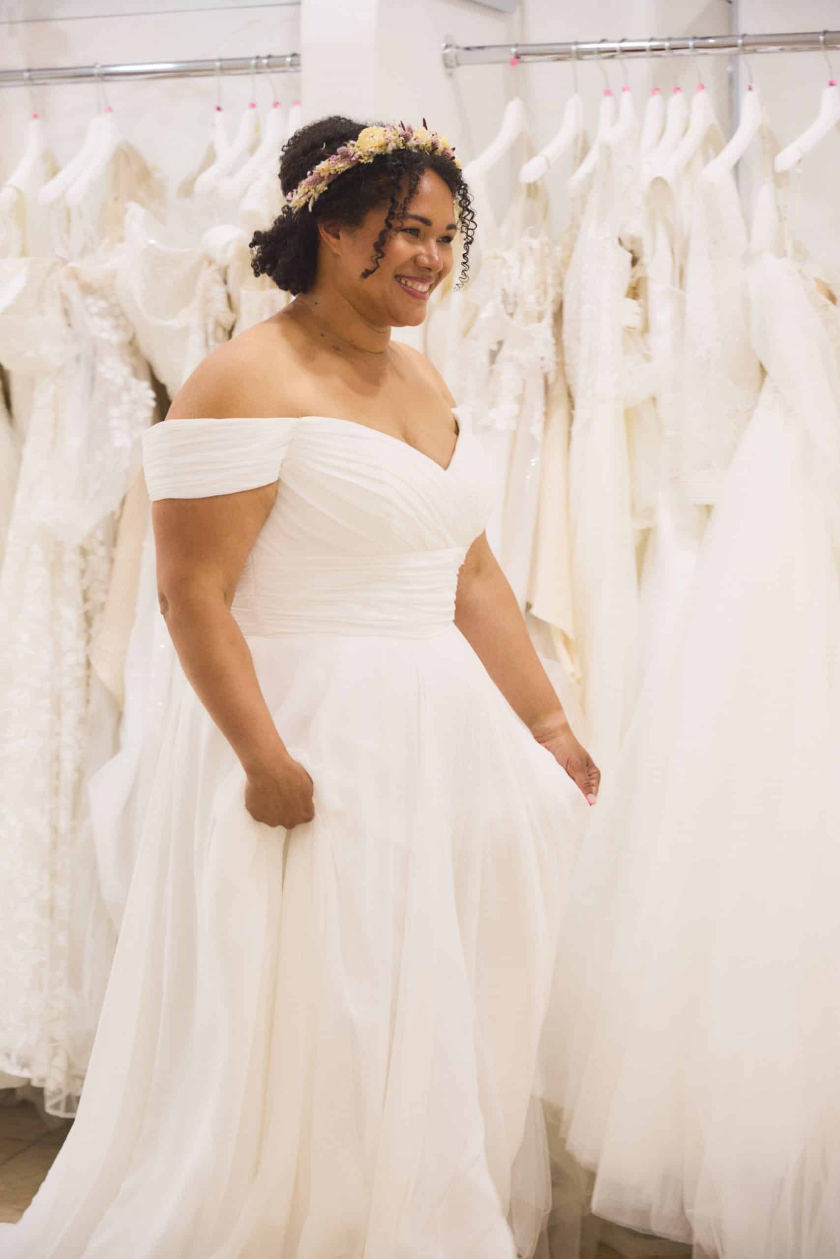 Plussize-Brautkleider-Linie-8-Brautmoden-München